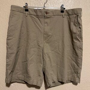 Izod Shorts Men’s Size 40‎ Flat Front